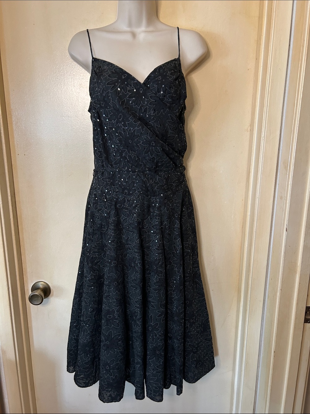 Rubber Ducky Productions, Inc. Vintage Dark Green and Black Sequin Formal size L